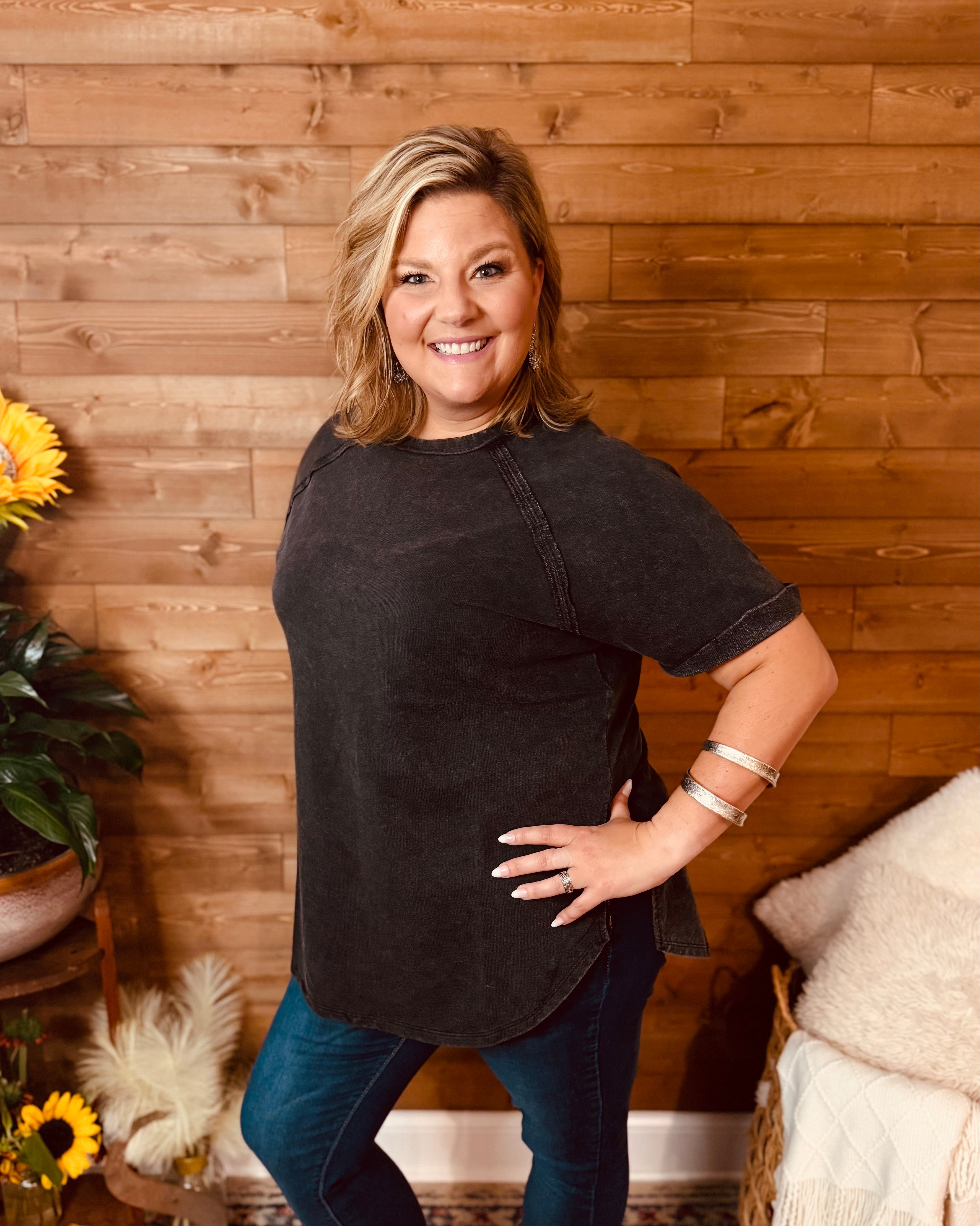 Everyday Mineral Wash Tee- Curvy
